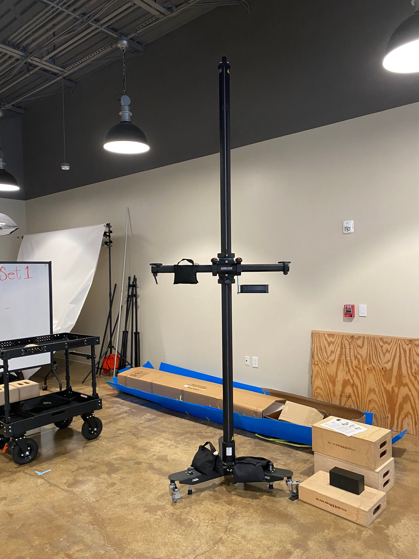 Rotating Commercial Studio Camera Stand STA-01-350R-MK2-10 (Rotation) C/W STA-01-350LW-15 Leg Weight Set